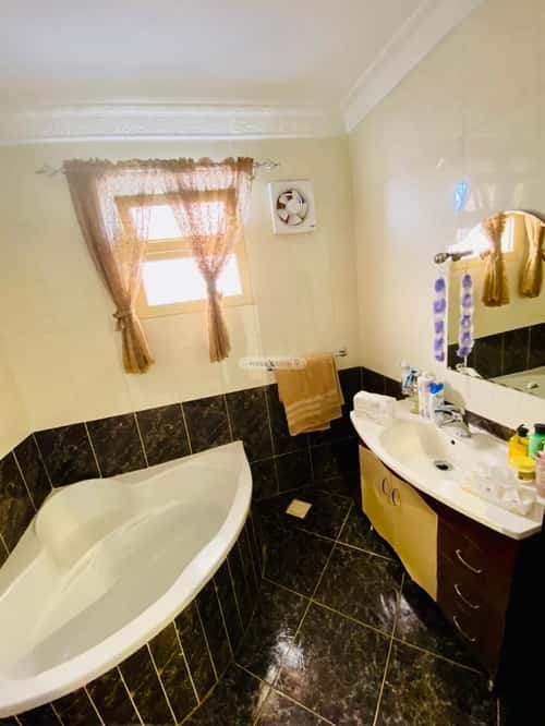 Villa 375 SQM Facing South on 15m Width Street Teebah, North Jeddah, Jeddah