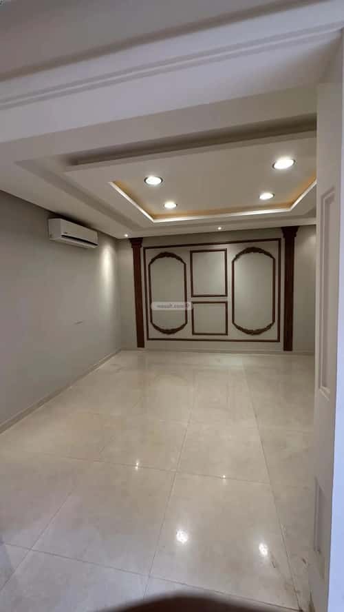 Villa 300 SQM Facing South with 4 Bedrooms Al-Malqa, North Riyadh, Riyadh