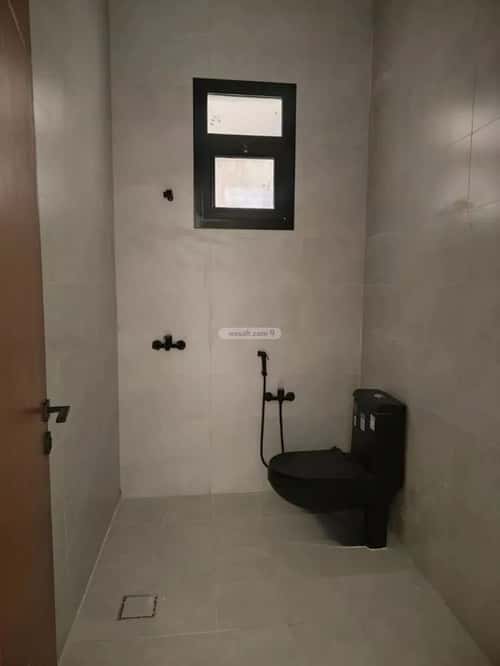 شقة 6 غرف في الرمال