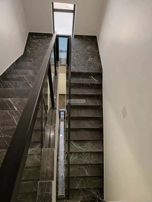 شقة 5 غرف في الرمال