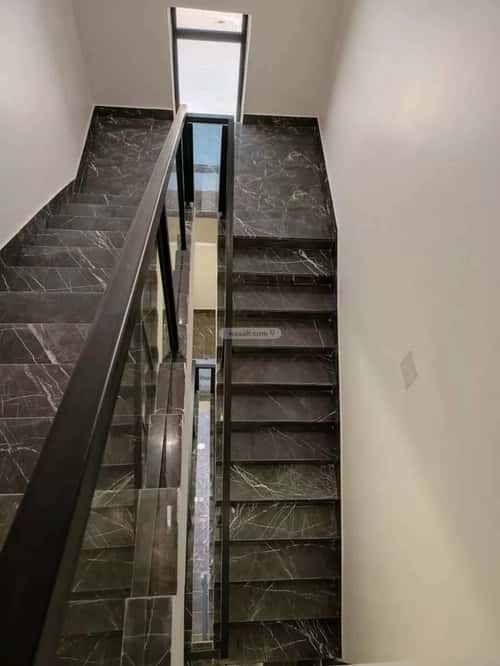 5 bedroom apartment in Al Rimal