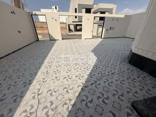 فيلا 381.01 متر مربع شمالية على شارع 12م ريحه، الطائف