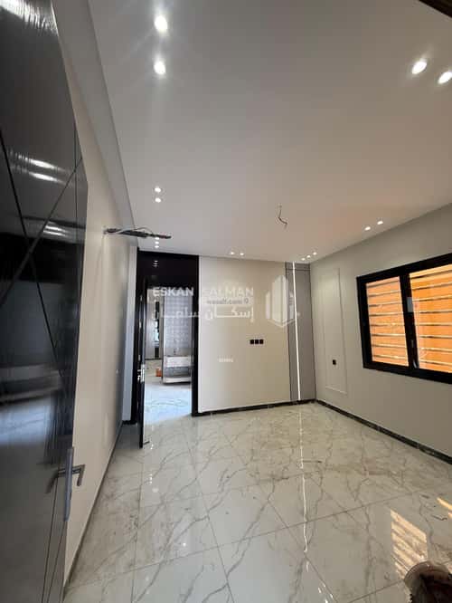 فيلا 381.01 متر مربع شمالية على شارع 12م ريحه، الطائف