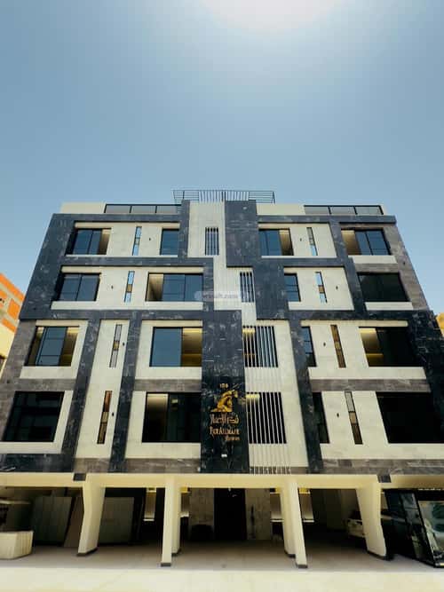 4 bedroom apartment in Al Rawdah