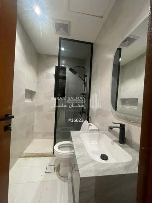 6 bedroom apartment in Al Marwa