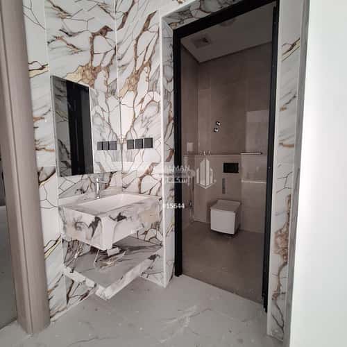Villa 250 SQM Facing West on 18m Width Street King Fahad Dist, Aldammam