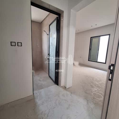 Villa 250 SQM Facing West on 18m Width Street King Fahad Dist, Aldammam