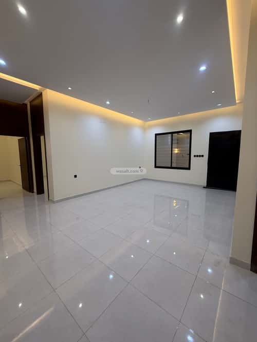 Floor 503.5 SQM with 7 Bedrooms Al-Qafilah, Khamis Mushait