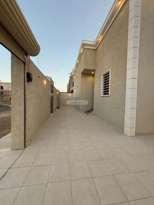 Floor 503.5 SQM with 7 Bedrooms Al-Qafilah, Khamis Mushait