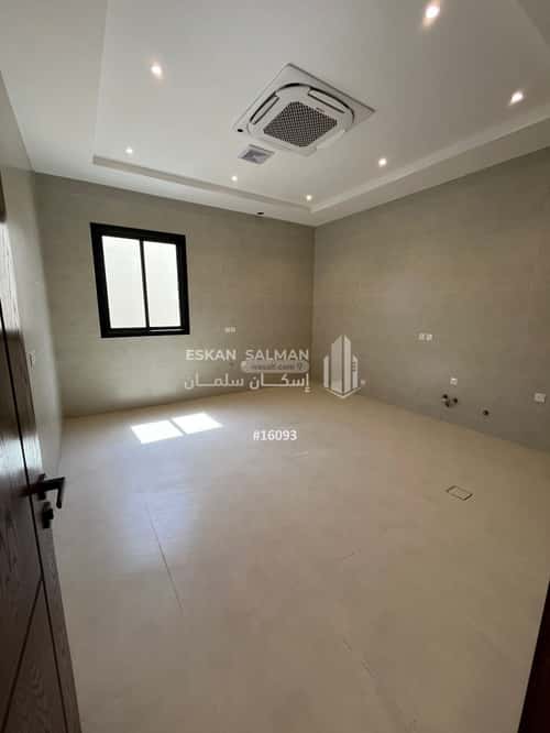 فيلا 312.5 متر مربع شمالية على شارع 15م الرمال، شرق الرياض، الرياض