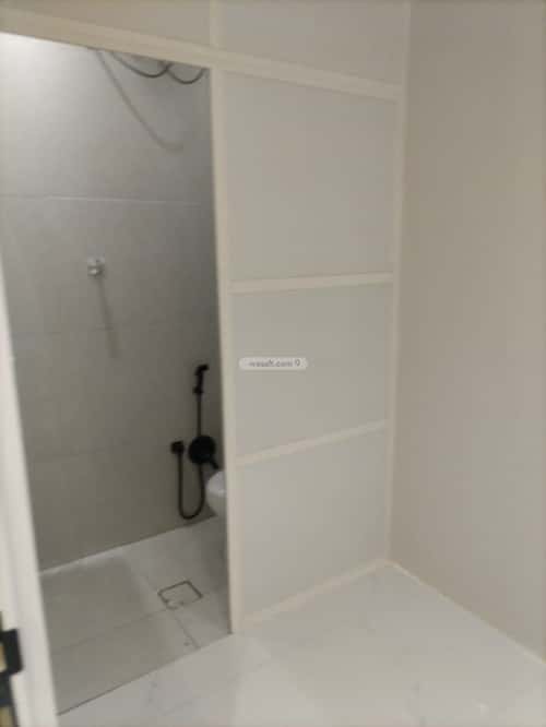 Floor 156.65 SQM with 5 Bedrooms Al Bayan, East Riyadh, Riyadh
