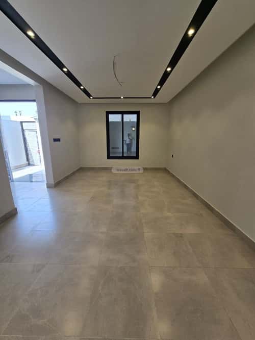 Villa 332 SQM with 2 Apartments Facing East Al Rahmanyah, East Jeddah, Jeddah
