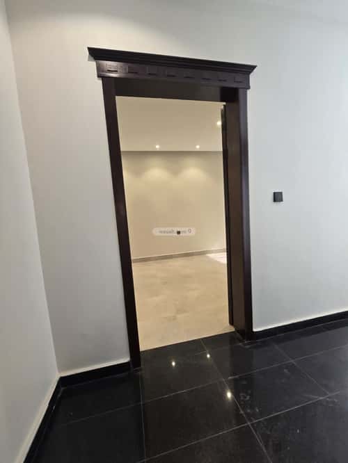 فيلا 332 متر مربع مع شقتين واجهة شرقية الرحمانية، شرق جدة، جدة