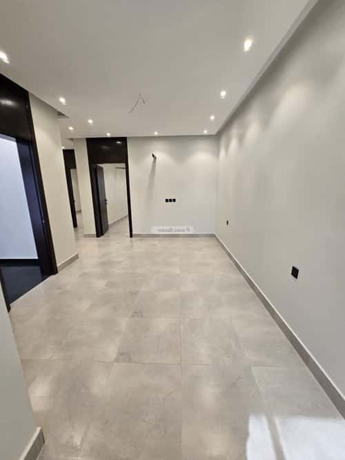 Villa 332 SQM with 2 Apartments Facing East Al Rahmanyah, East Jeddah, Jeddah