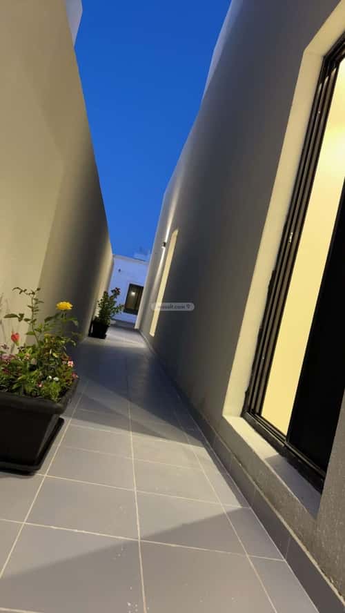 فيلا 352.77 متر مربع شرقية على شارع 15م الرحبة، الطائف