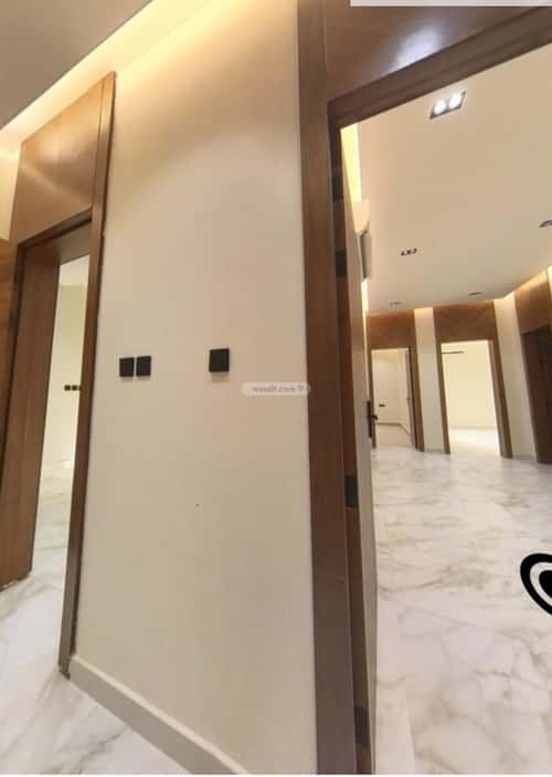 Building 497 SQM Facing West with 3 Floors Ad-Dobbat, Central Riyadh, Riyadh