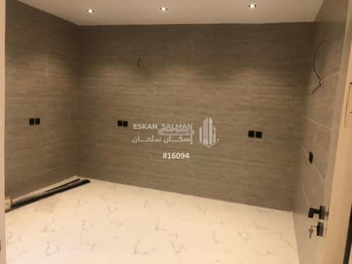 فيلا 343.63 متر مربع شمالية على شارع 12م ريحه، الطائف