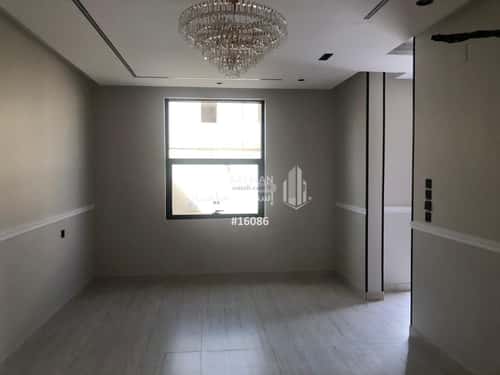 فيلا 380.3 متر مربع شمالية على شارع 12م ريحه، الطائف