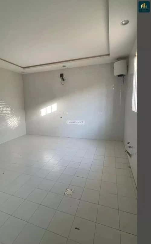 فيلا 690 متر مربع واجهة شمالية ب 18 غرف البرية، جنوب الرياض، الرياض