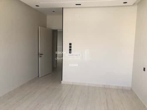 فيلا 380.3 متر مربع شمالية على شارع 12م ريحه، الطائف