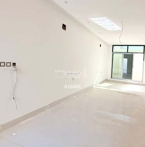 فيلا 224.39 متر مربع جنوبية على شارع 24م ضاحية الملك فهد، الدمام