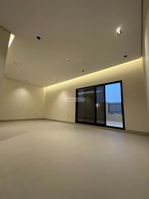 فيلا 340.7 متر مربع شرقية على شارع 15م العريجاء الغربي، غرب الرياض، الرياض