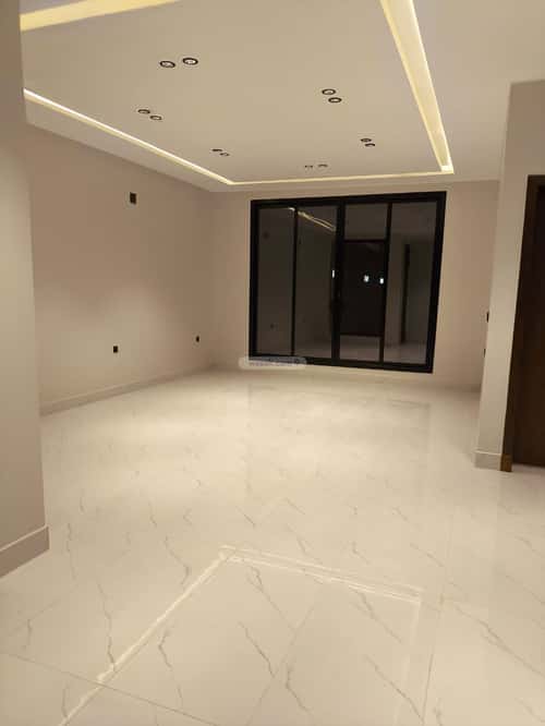 فيلا 225 متر مربع جنوبية على شارع 15م الرمال، شرق الرياض، الرياض