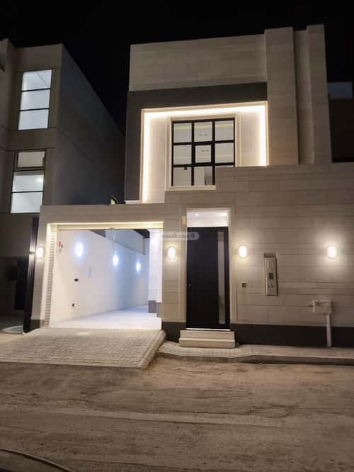 Villa 225 SQM Facing South on 15m Width Street Ar-Rimal, East Riyadh, Riyadh