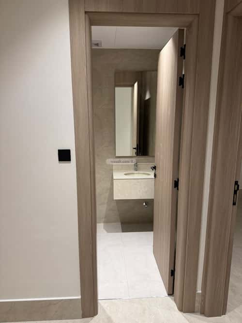 Apartment with 4 Bedrooms Al Bahr, Khobar