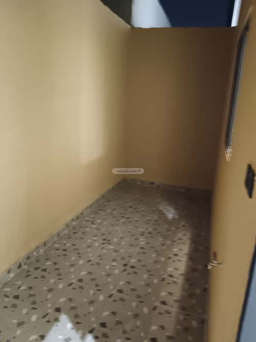 Floor with 6 Bedrooms Az-Zahra, West Riyadh, Riyadh