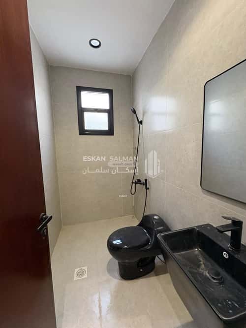 Apartment with 4 Bedrooms Al-Sharafiya, Abha