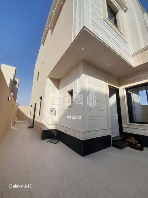 Villa 307.43 SQM Facing West on 15m Width Street Al-Janadriyah, East Riyadh, Riyadh