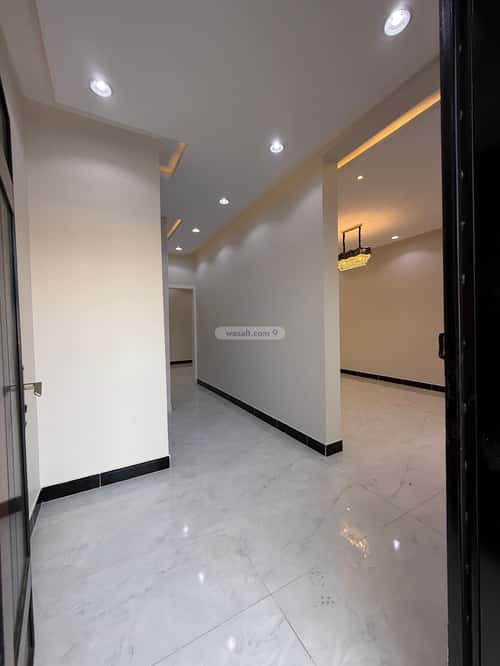 Apartment with 6 Bedrooms Al-Raqi, Khamis Mushait