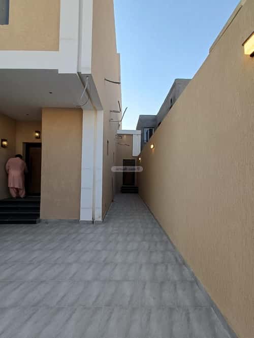 فيلا 312.5 متر مربع جنوبية على شارع 16م الرياض، شمال جدة، جدة