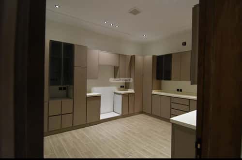 Villa 364.33 SQM with 6 Bedrooms Al-Awaly, West Riyadh, Riyadh