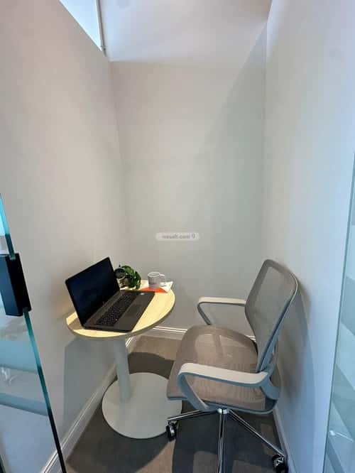 مكتب 9000 م² في السويدي