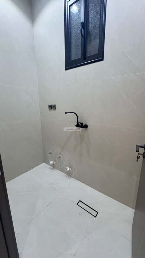 Apartment with 6 Bedrooms Al Zahoor, Abha