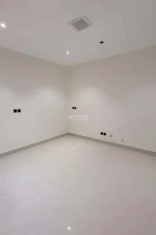 3 bedroom floor in Al Janadriyah