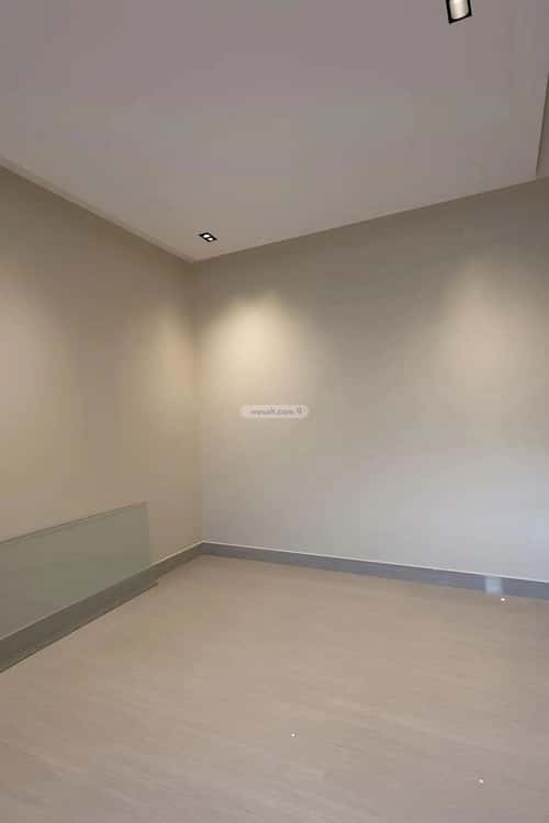 4 bedroom floor in Al Janadriyah