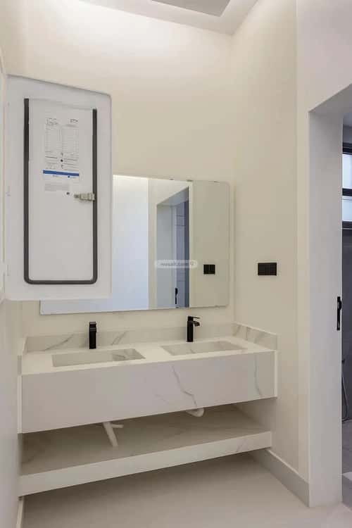 دور 4 غرف في الجنادرية