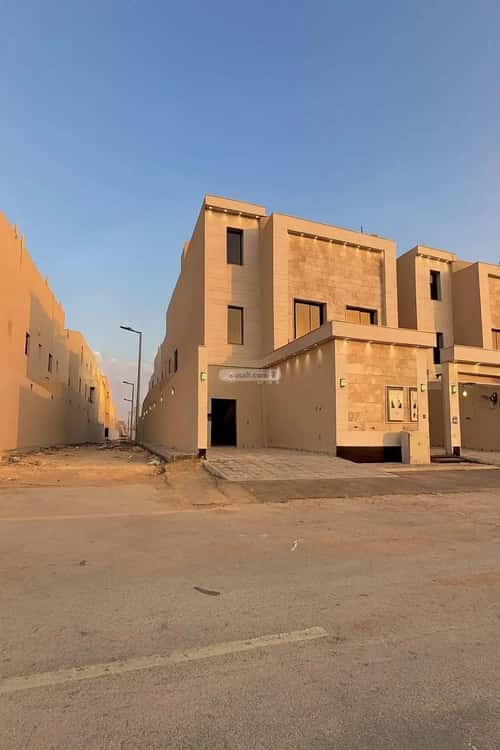 دور 4 غرف في الجنادرية