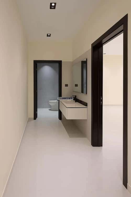 6 bedroom villa in Al Janadriyah