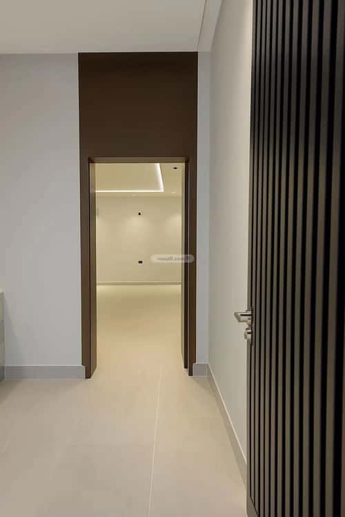 4 bedroom floor in Al Janadriyah