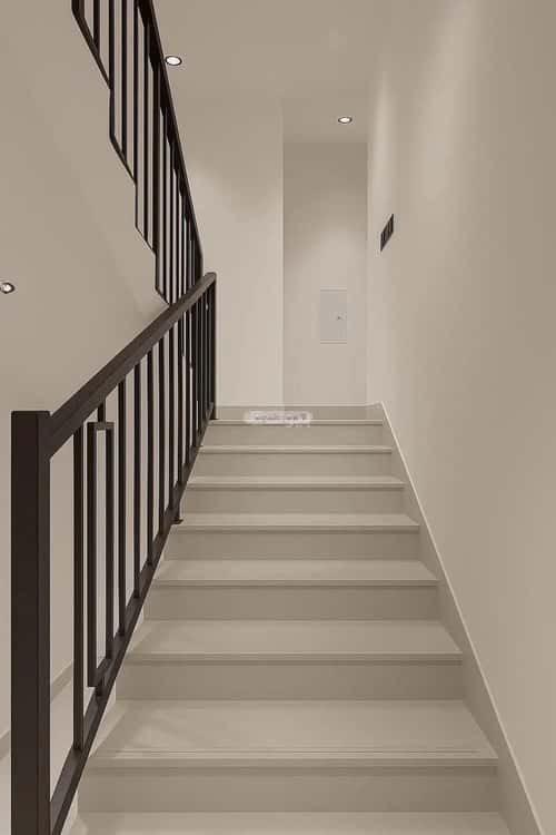 4 bedroom floor in Al Janadriyah