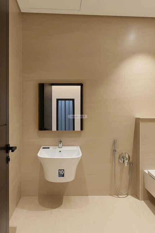 3 bedroom floor in Al Janadriyah