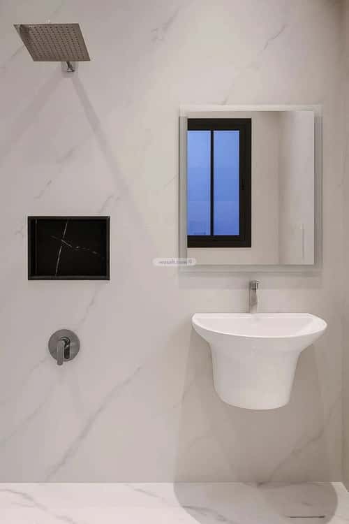 4 bedroom floor in Al Janadriyah