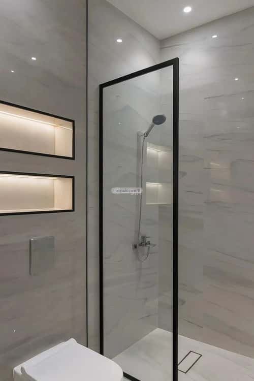 4 bedroom floor in Al Rimal