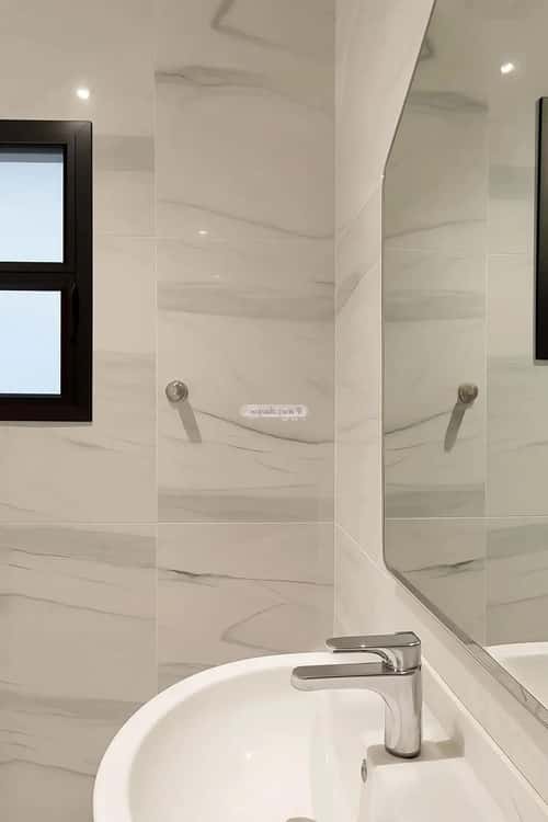 4 bedroom floor in Al Rimal