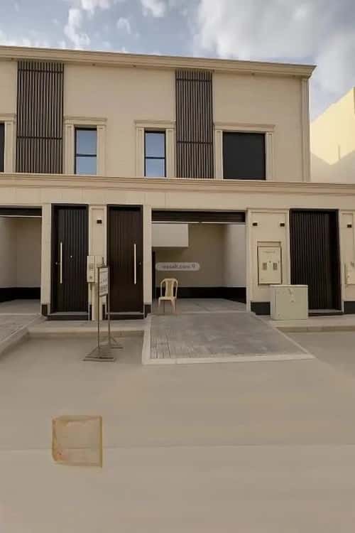 فيلا 4 غرف في الجنادرية