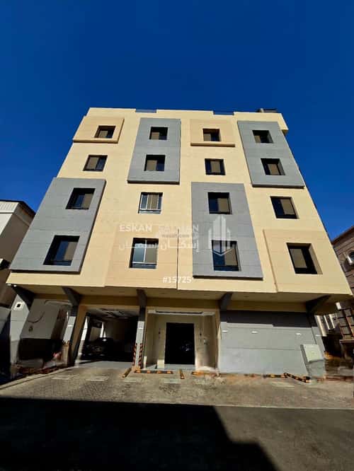 4 bedroom apartment in Al Marwa